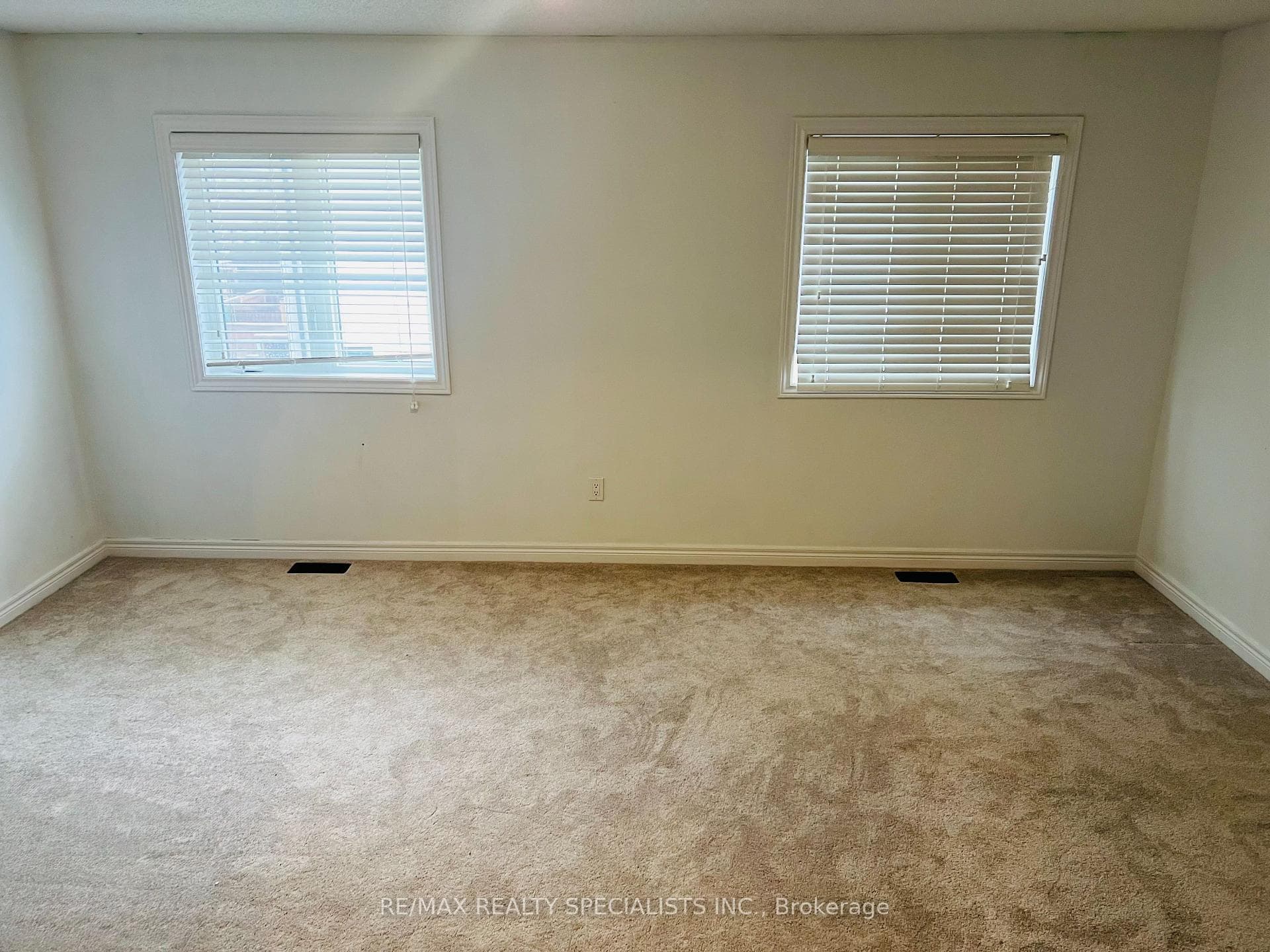 49 Doris Pawley Crescent photo 23