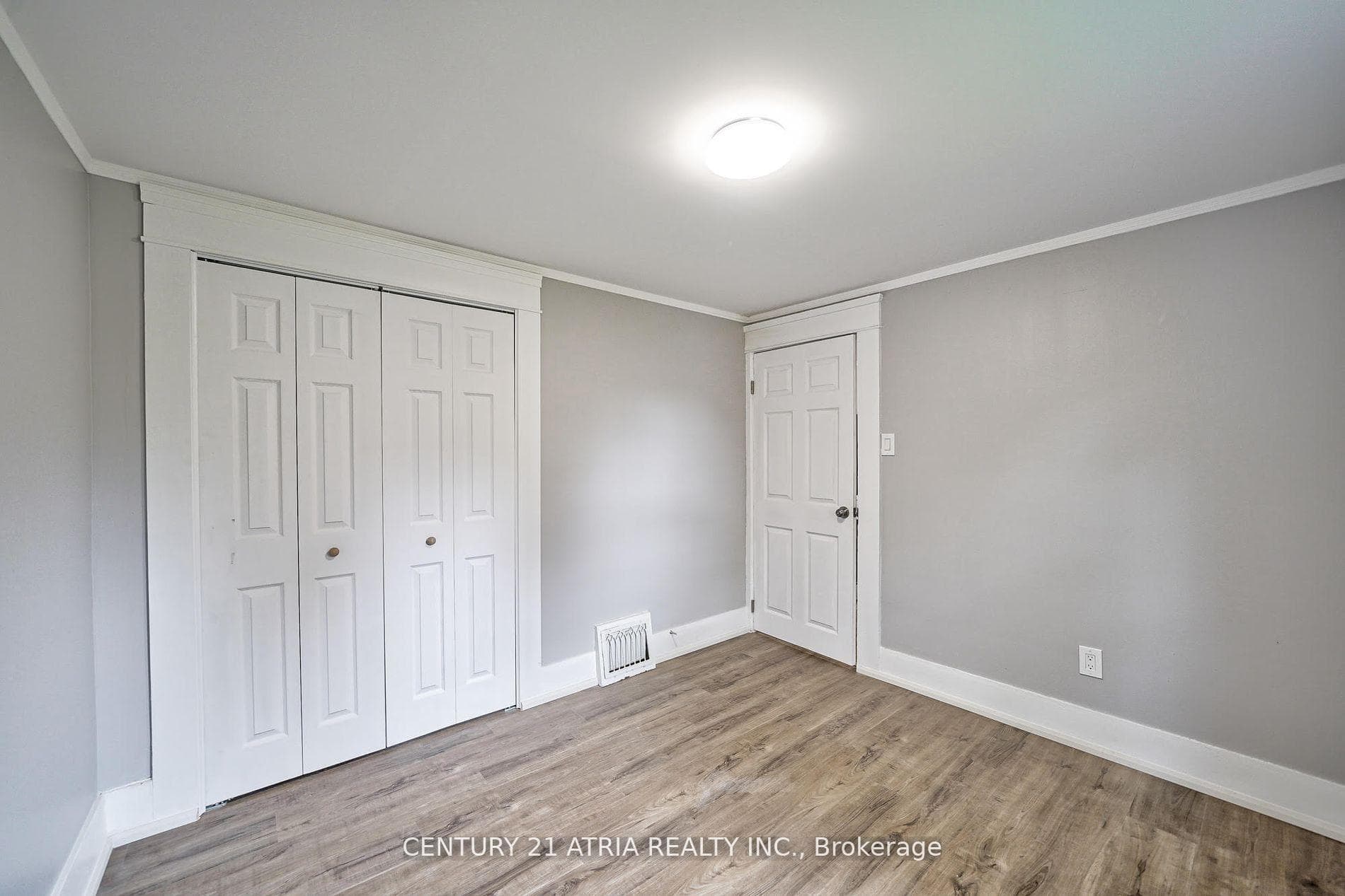 15 Asher Street photo 35