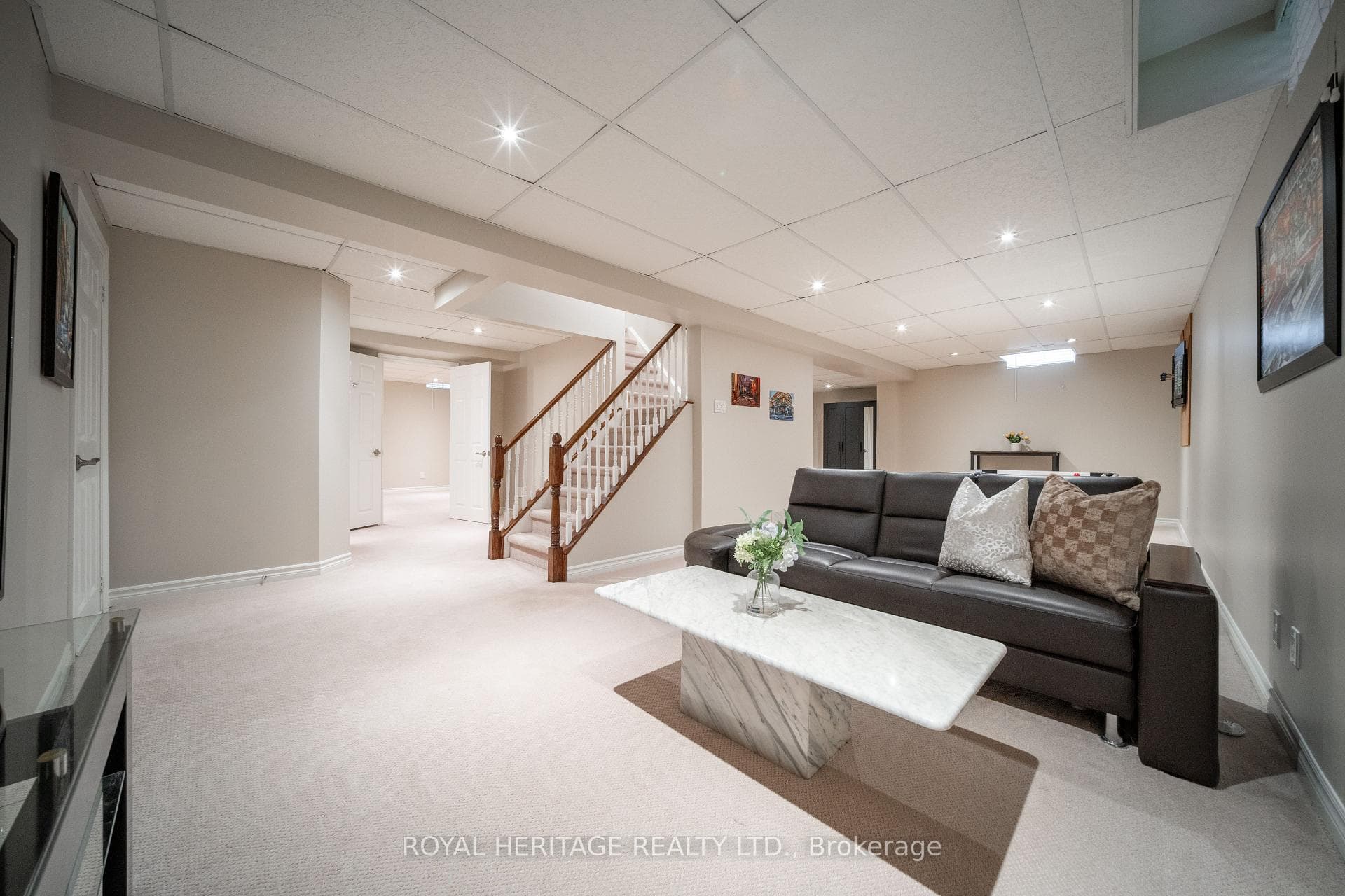 16 Cowles Court photo 33