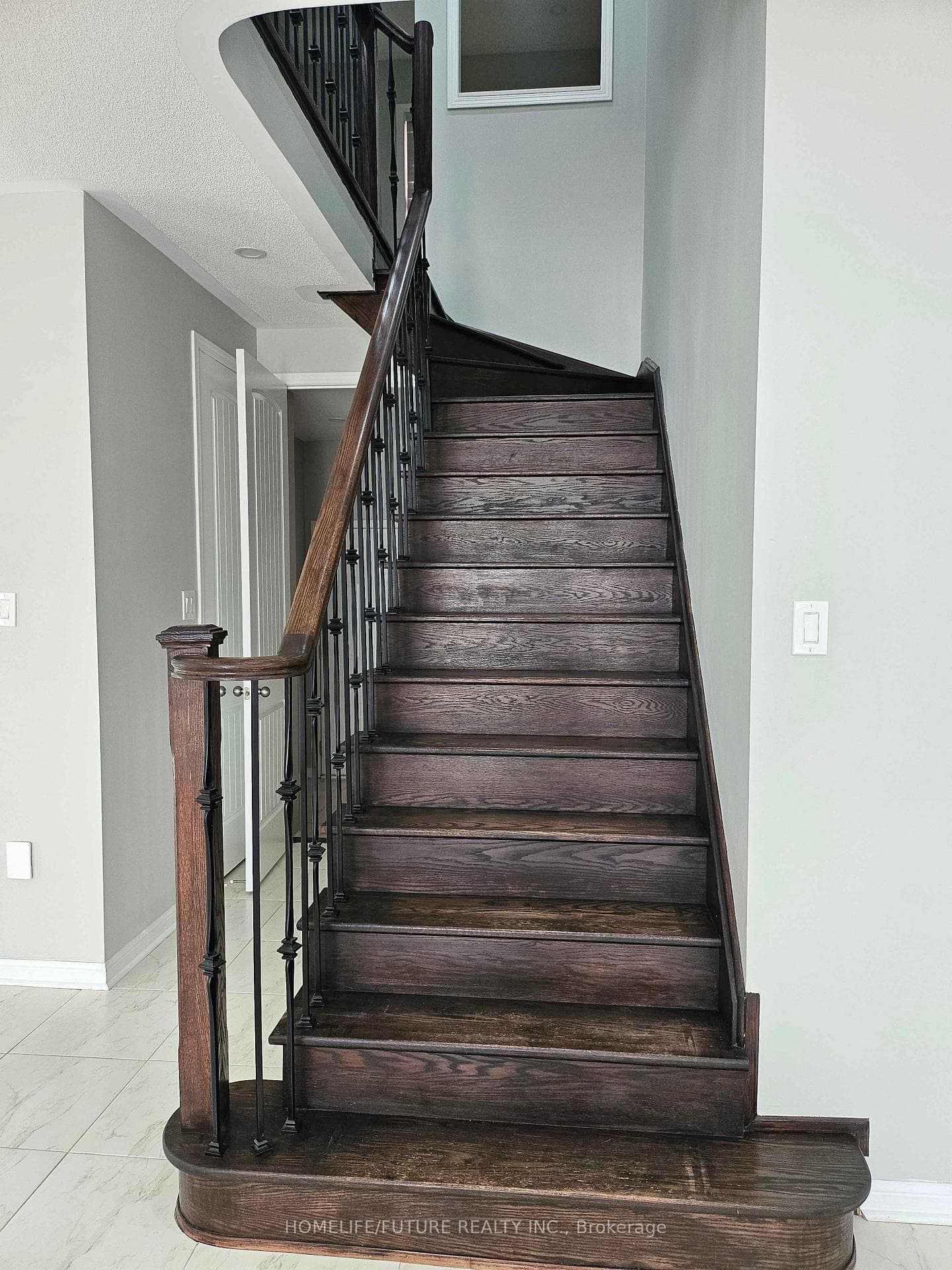 259 Kenneth Cole Drive photo 13