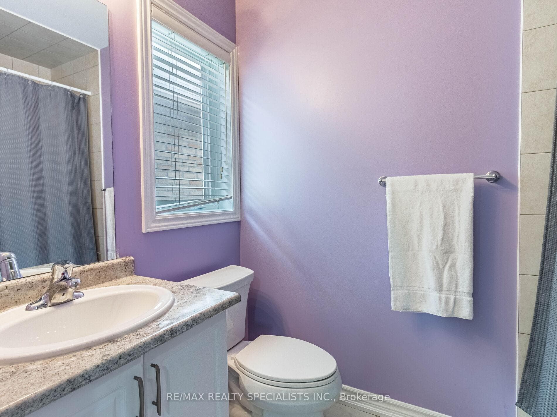 Semi Ensuite