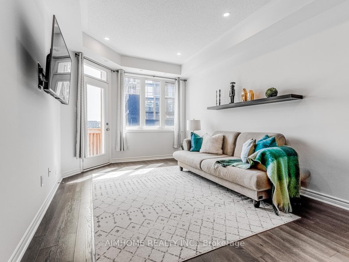 2420 Baronwood Drive Unit 26-02 photo 14