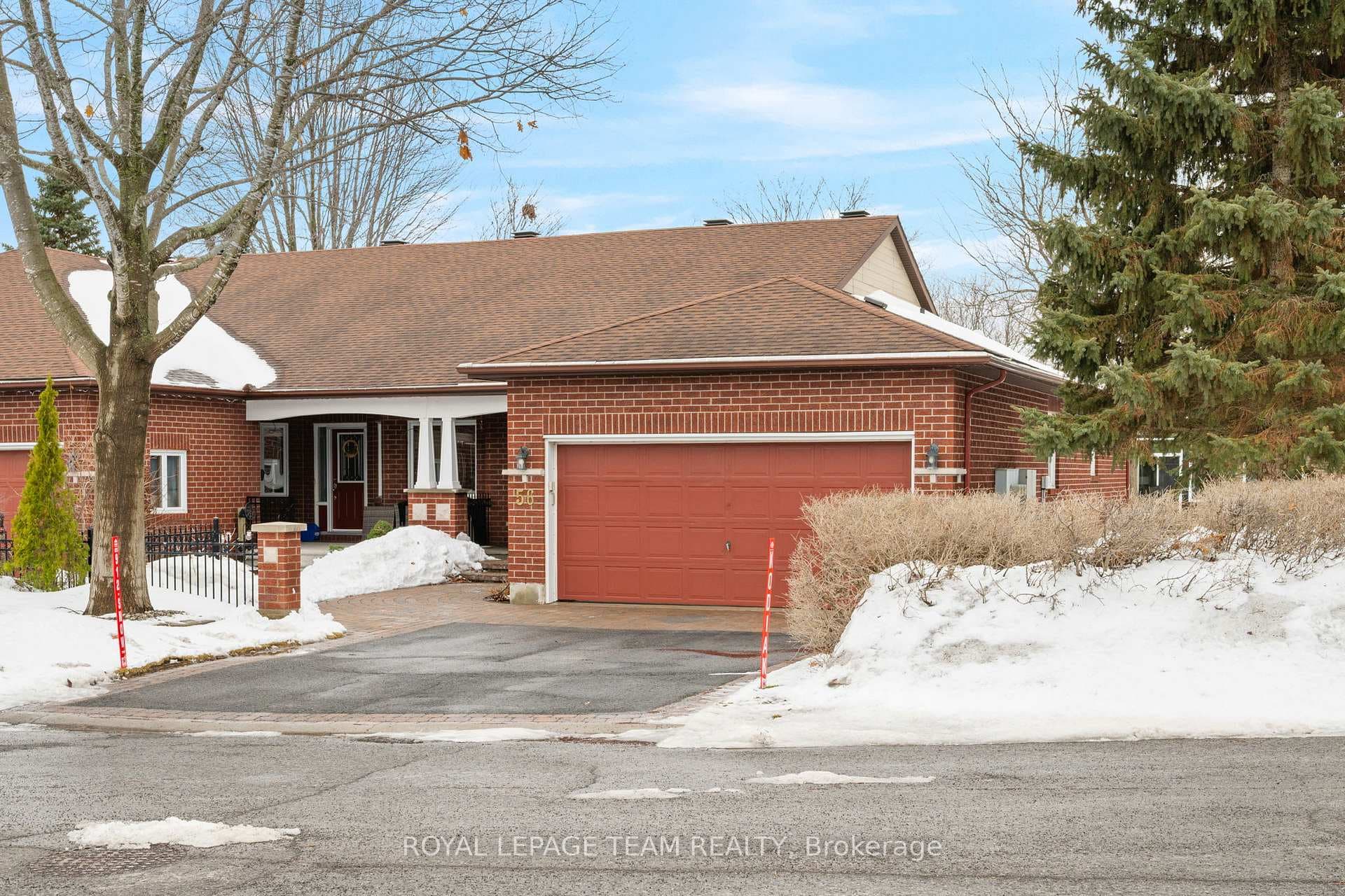Double wide driveway, End Unit