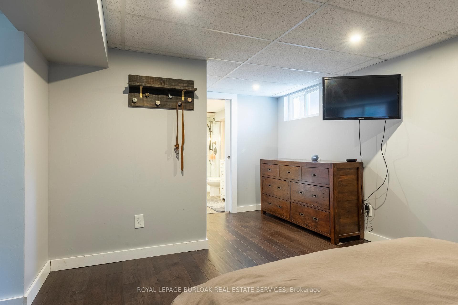 44 Sandalwood Avenue photo 26