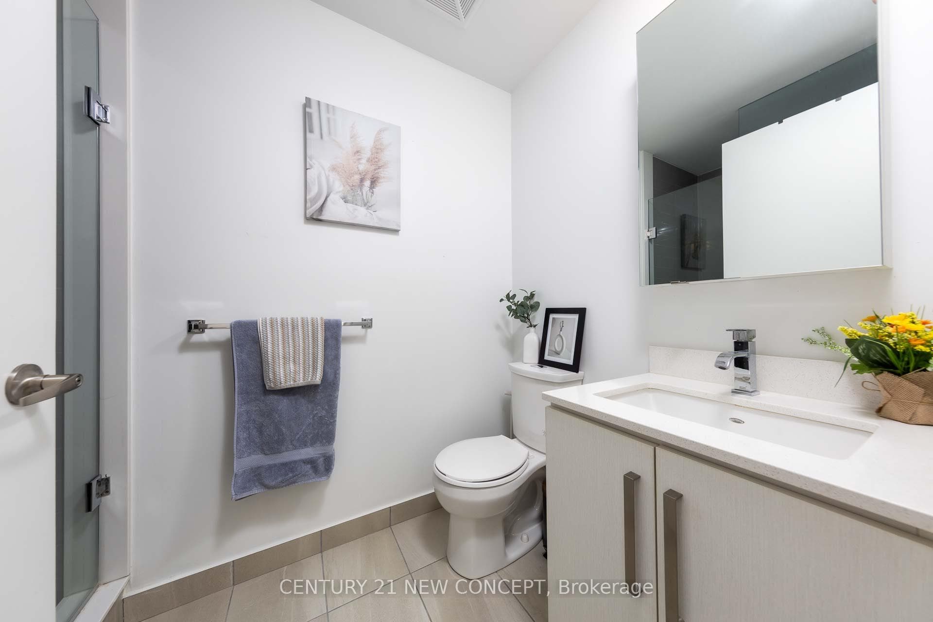 5180 Yonge Street Unit 416 photo 3