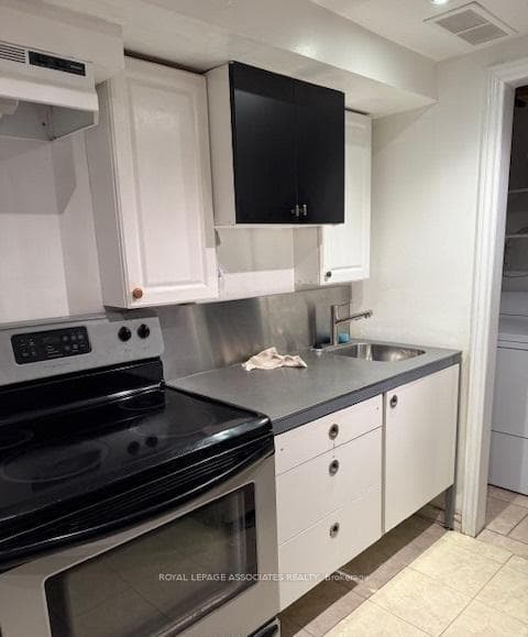 164 Dewell Crescent photo 23