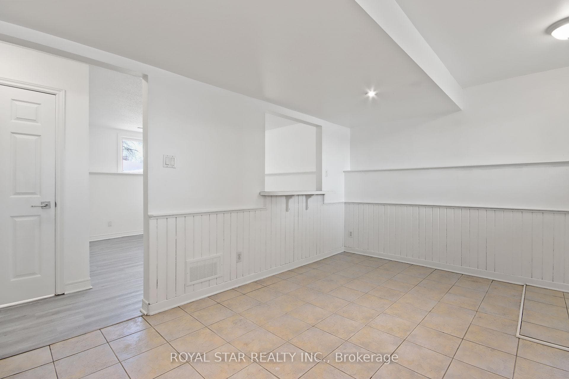 5925 Prince Of Wales Drive photo 18