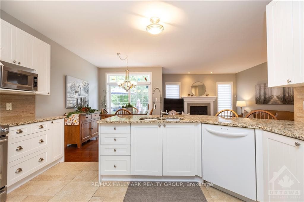1854 SPRINGRIDGE Drive photo 6