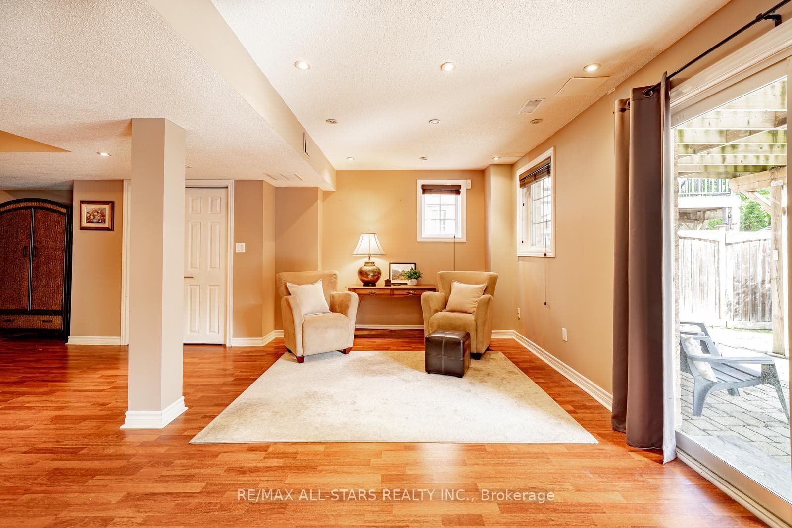 404 Hoover Park Drive photo 34