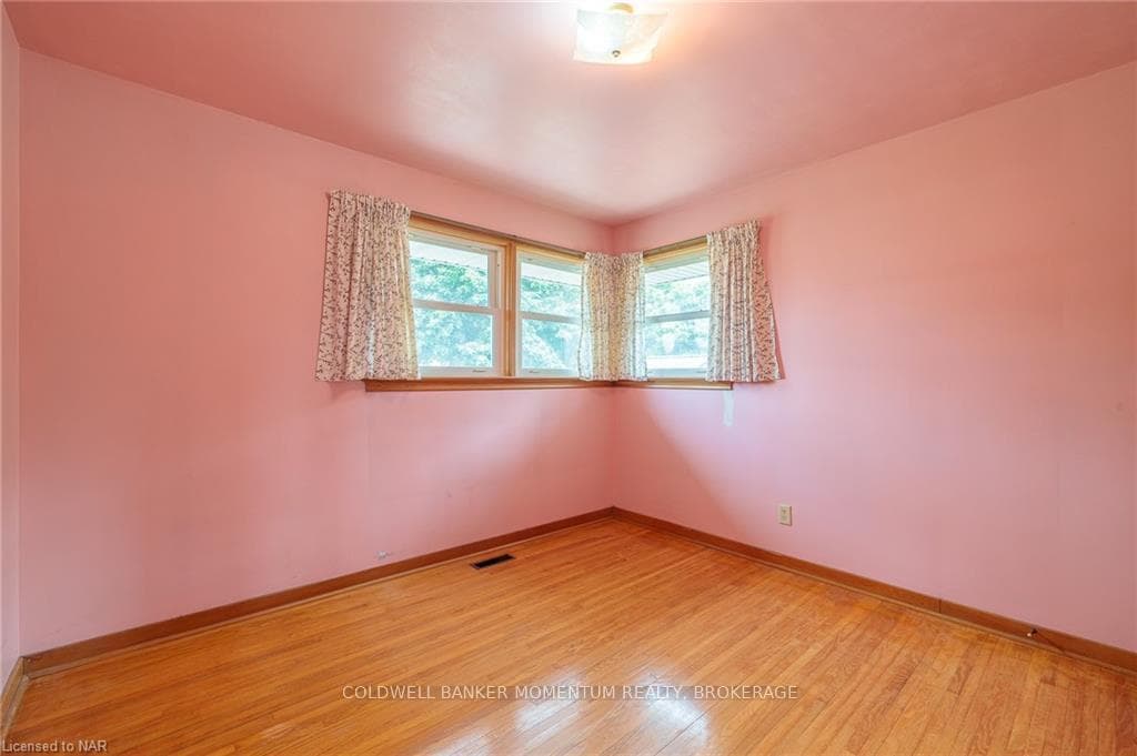11 MICHAEL Drive photo 16