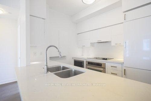 156 Portland Street Unit LPH 621 photo 12