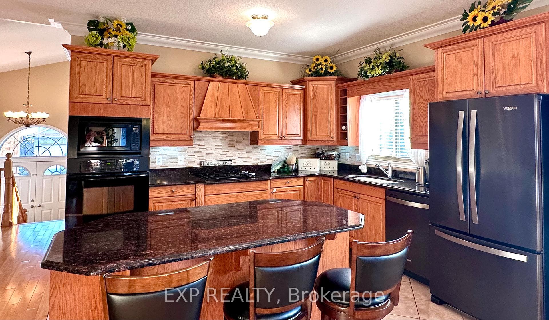 1 Falconridge Court photo 11