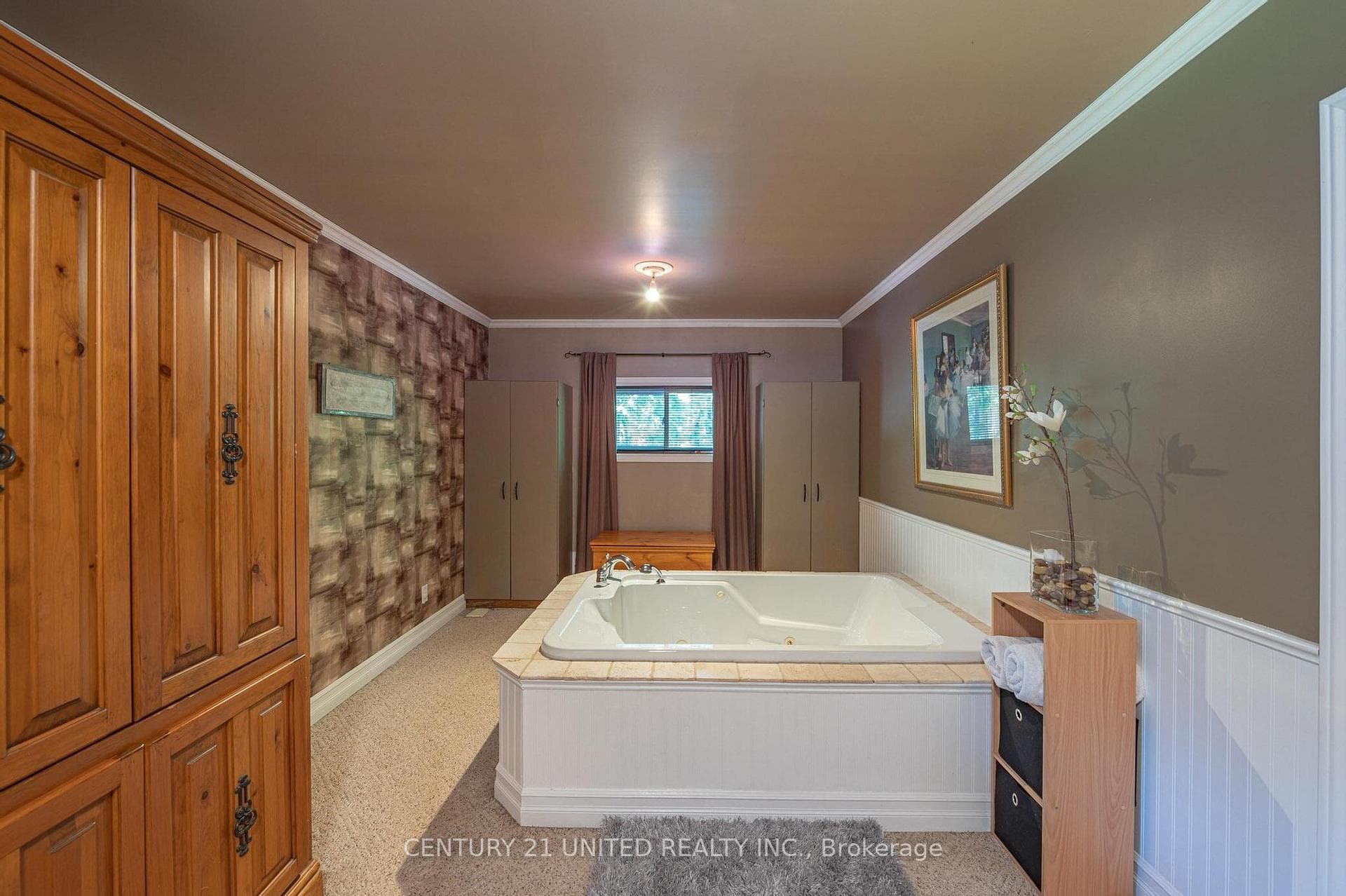 646 Ludgate Street photo 30