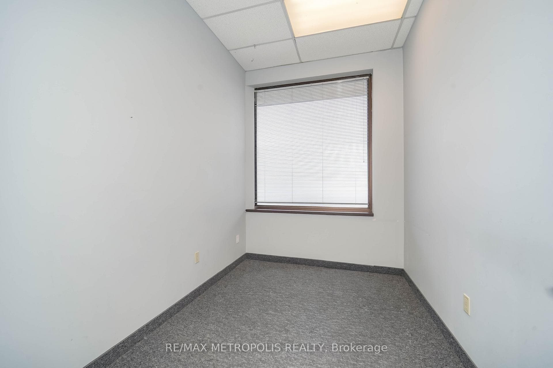 21 Essa Road Unit 1 photo 23