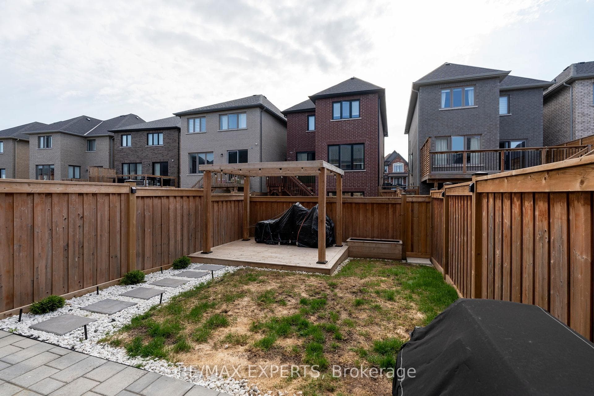 1473 Blackmore Street photo 47