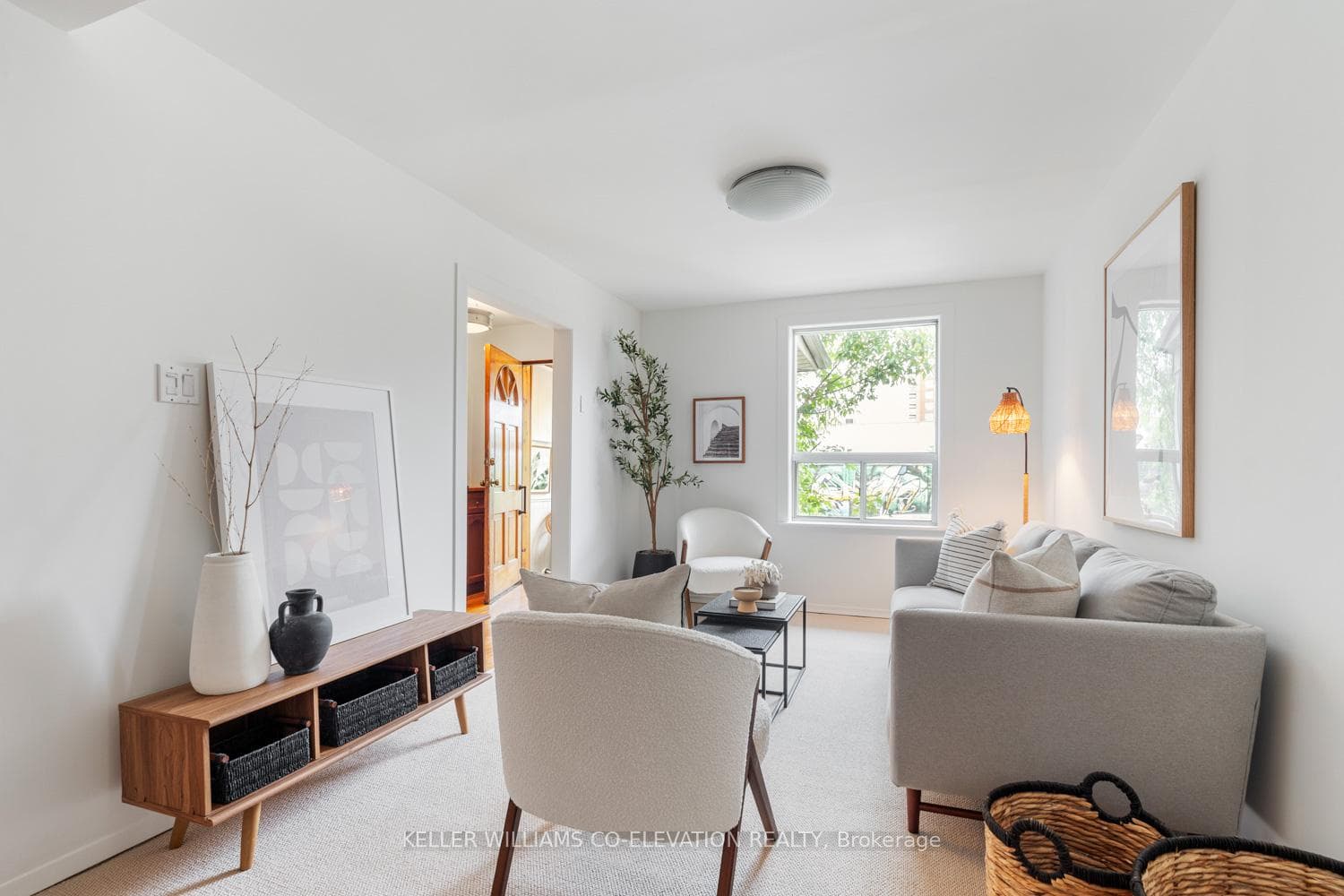 297 St Helens Avenue photo 8