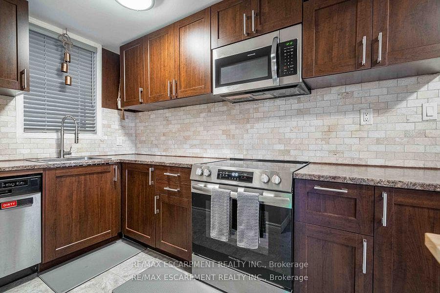 356 Hunter Street Unit 9 photo 15