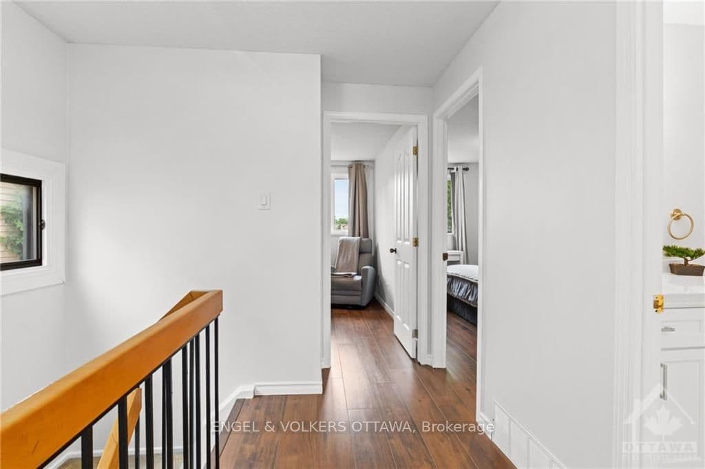 1740 LAFRANCE Drive photo 11