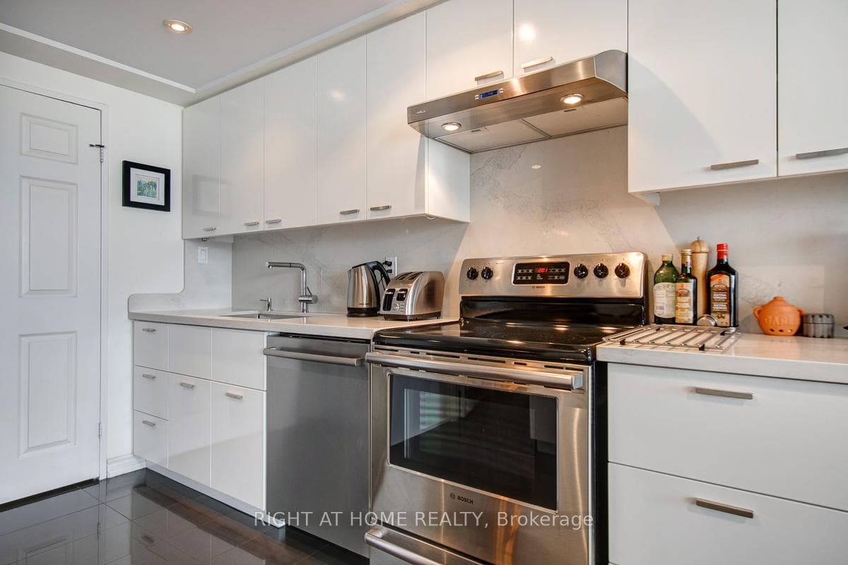 Kitchen 3