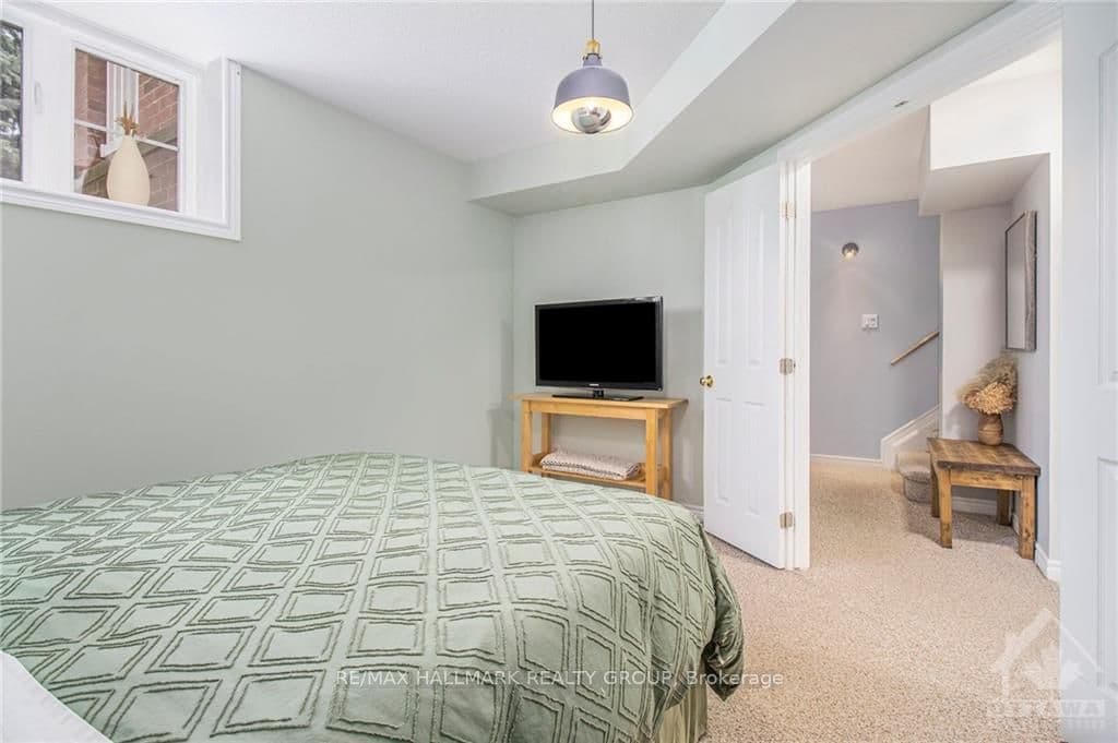 360 ROYAL FERN Way photo 23