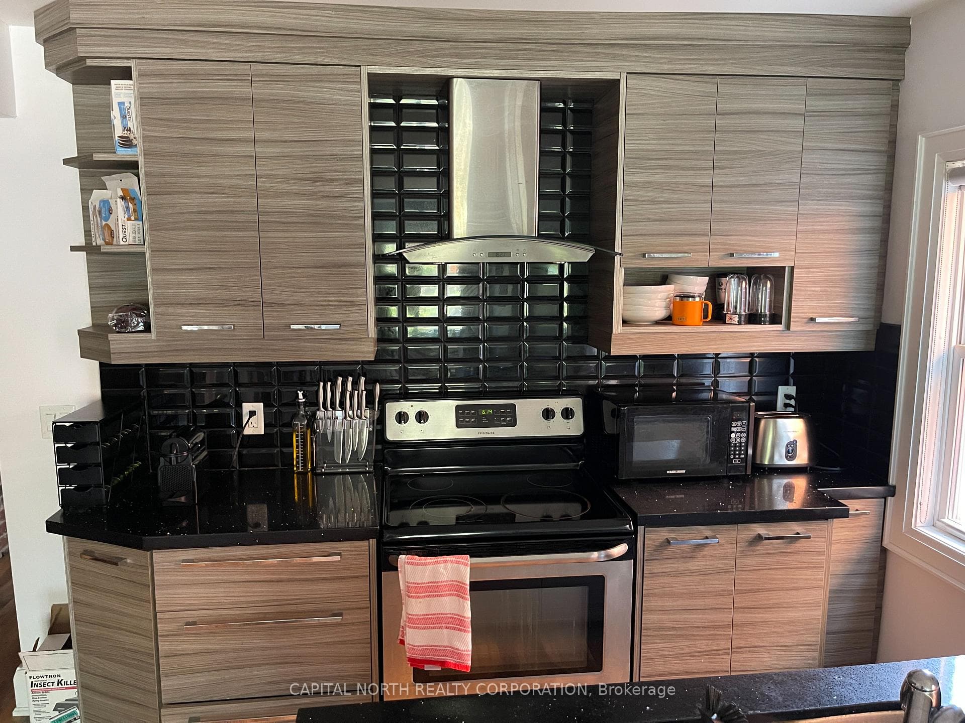 4 Belle Ayre Boulevard Unit Main photo 8