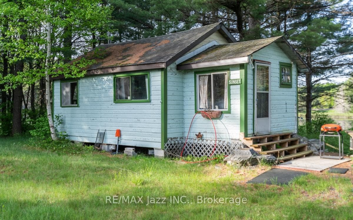 1314 Shebeshekong Road photo 43