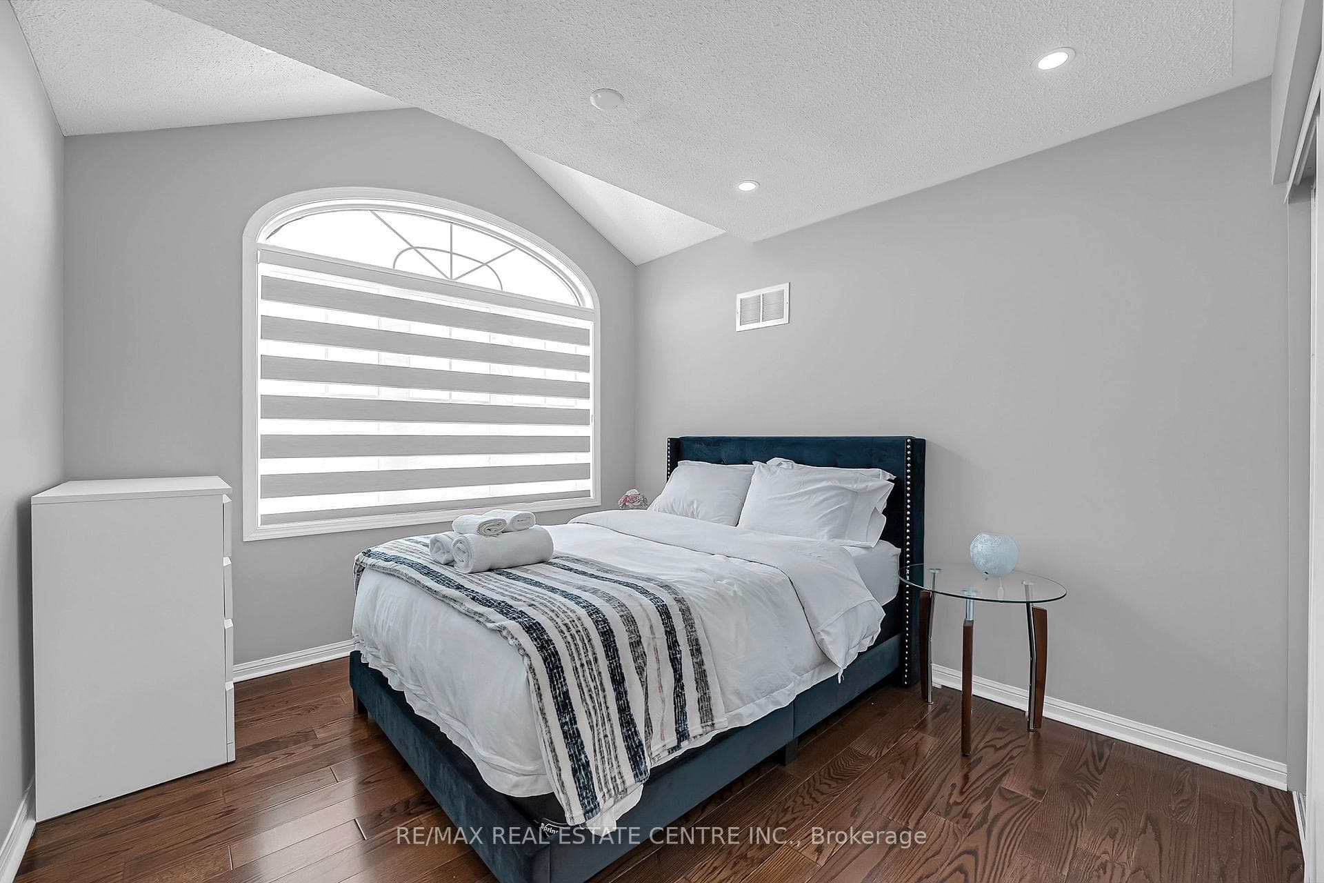 834 Ferguson Drive photo 31