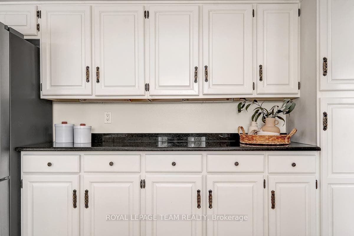 25 Fox Hunt Avenue photo 15