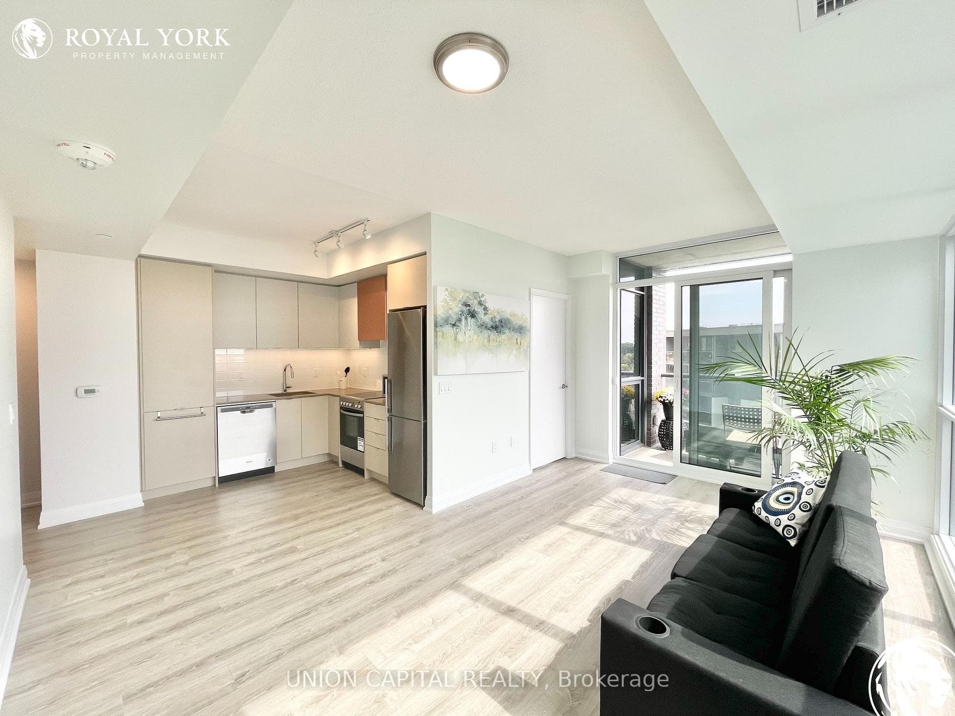 10 Gibbs Road Unit 711 photo 1
