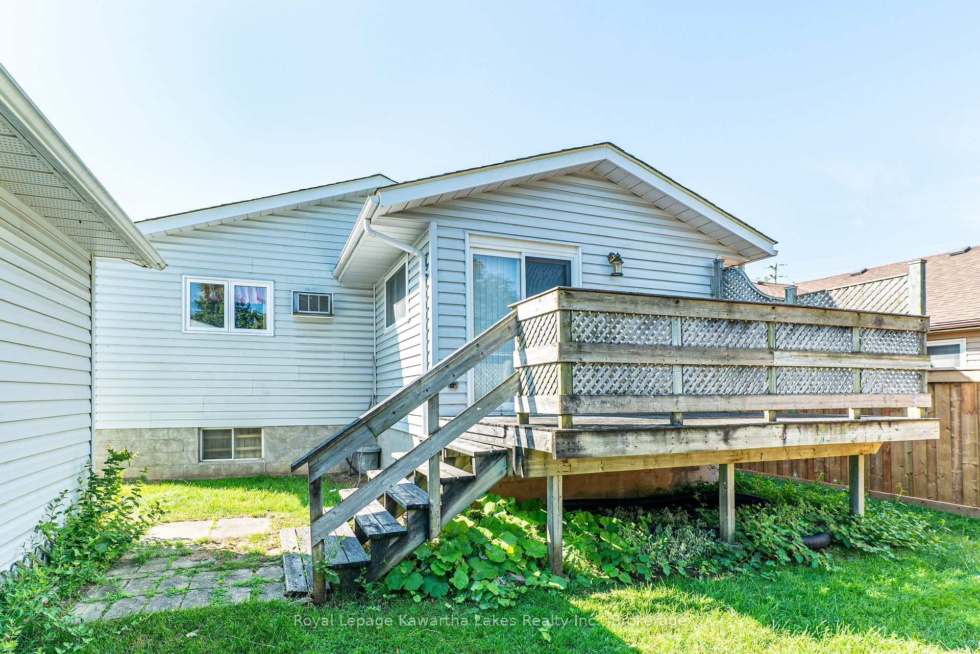 182 Colborne Street photo 35