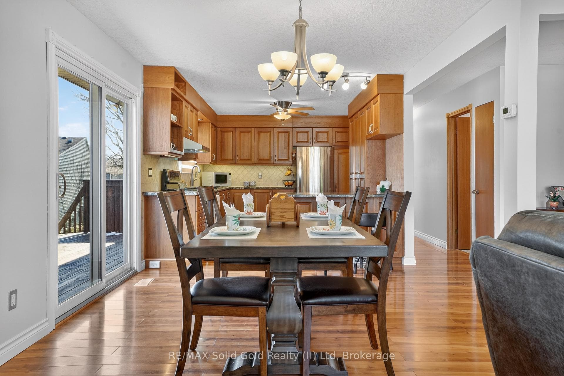 309 Daleside Place photo 16
