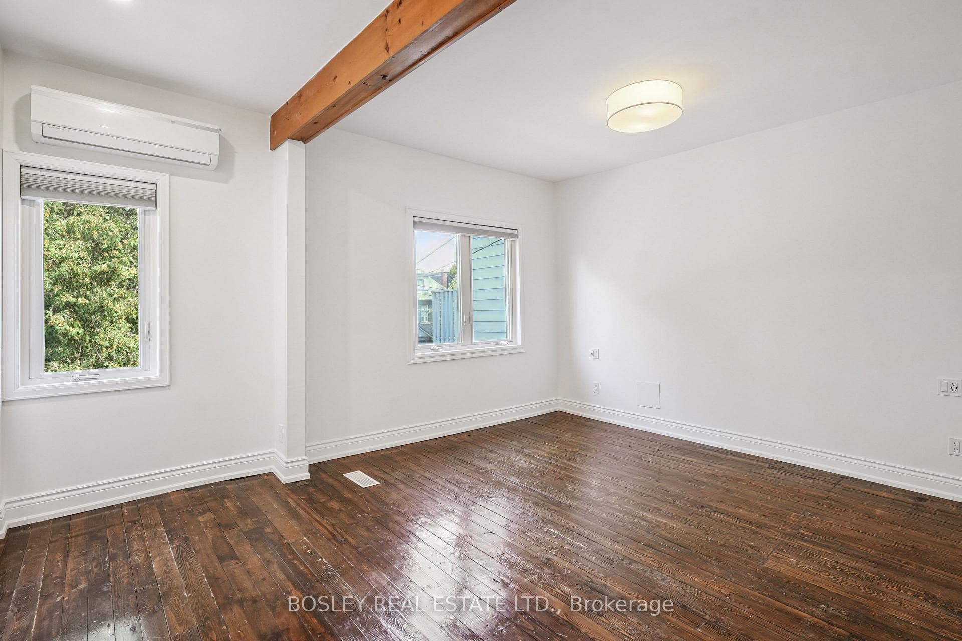520 Manning Avenue photo 16
