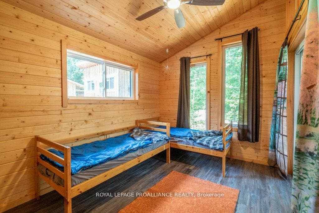 1812 Norway-Lake Lane photo 20