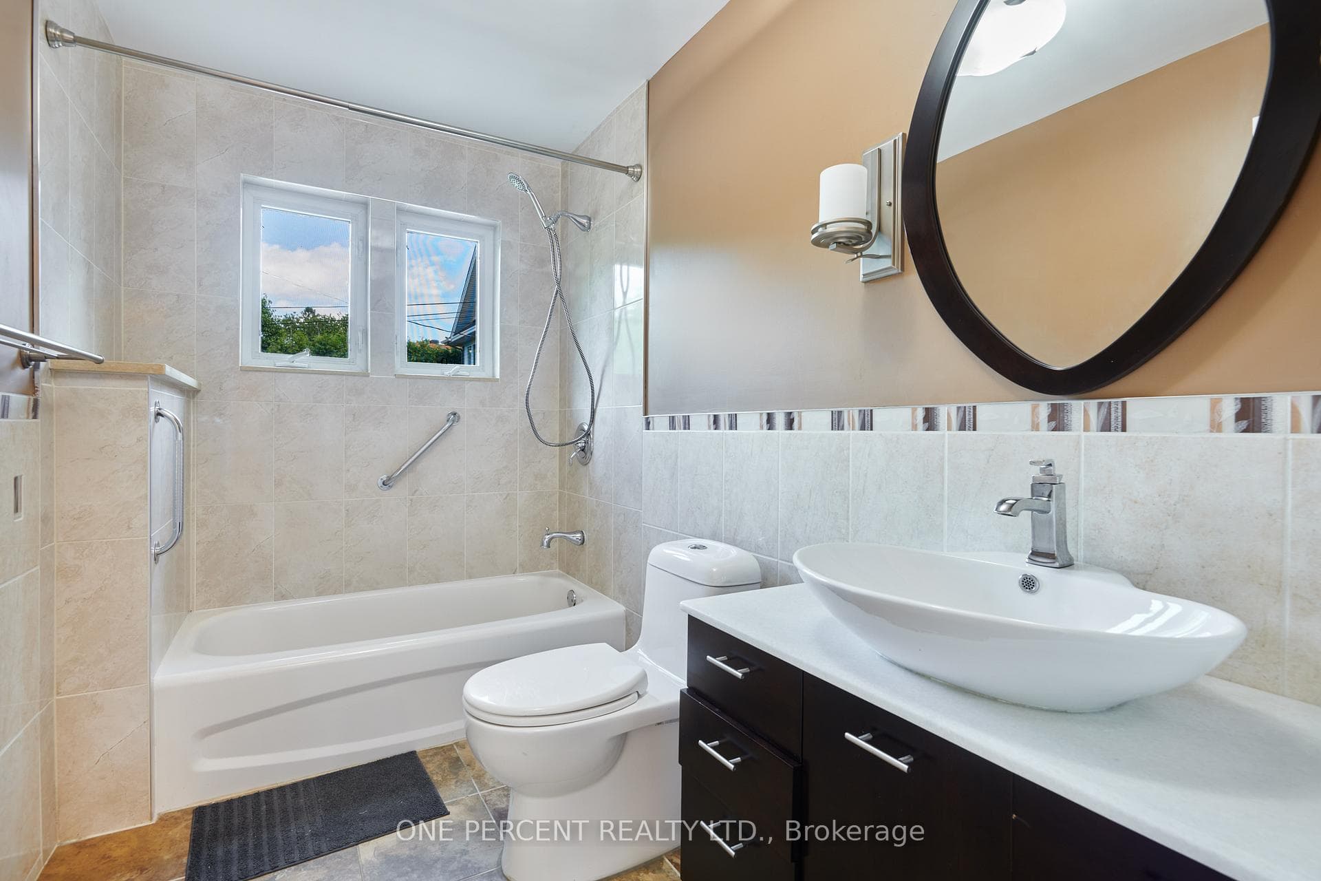 705 Parkdale Avenue photo 17