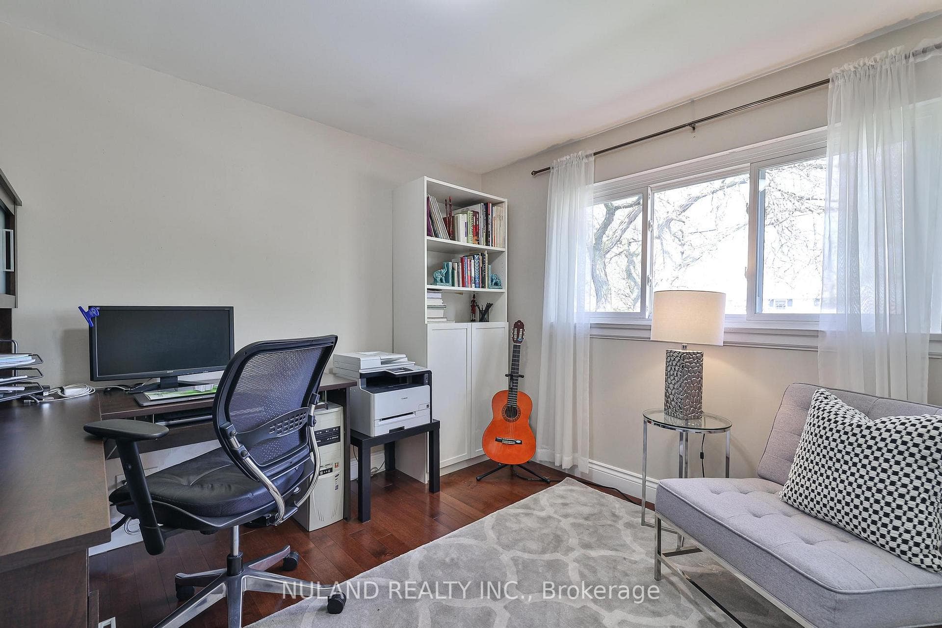 23 Glos Road photo 26