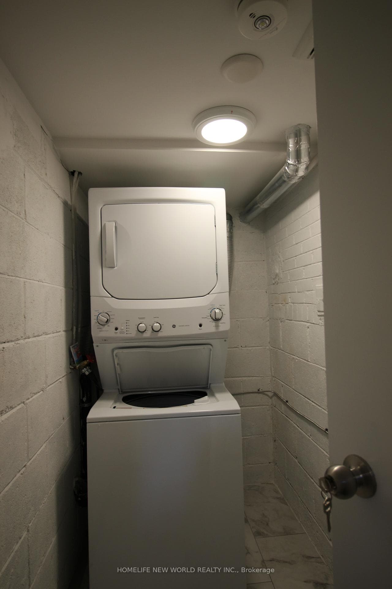 307 Kerrybrook Drive Unit Suite A photo 10