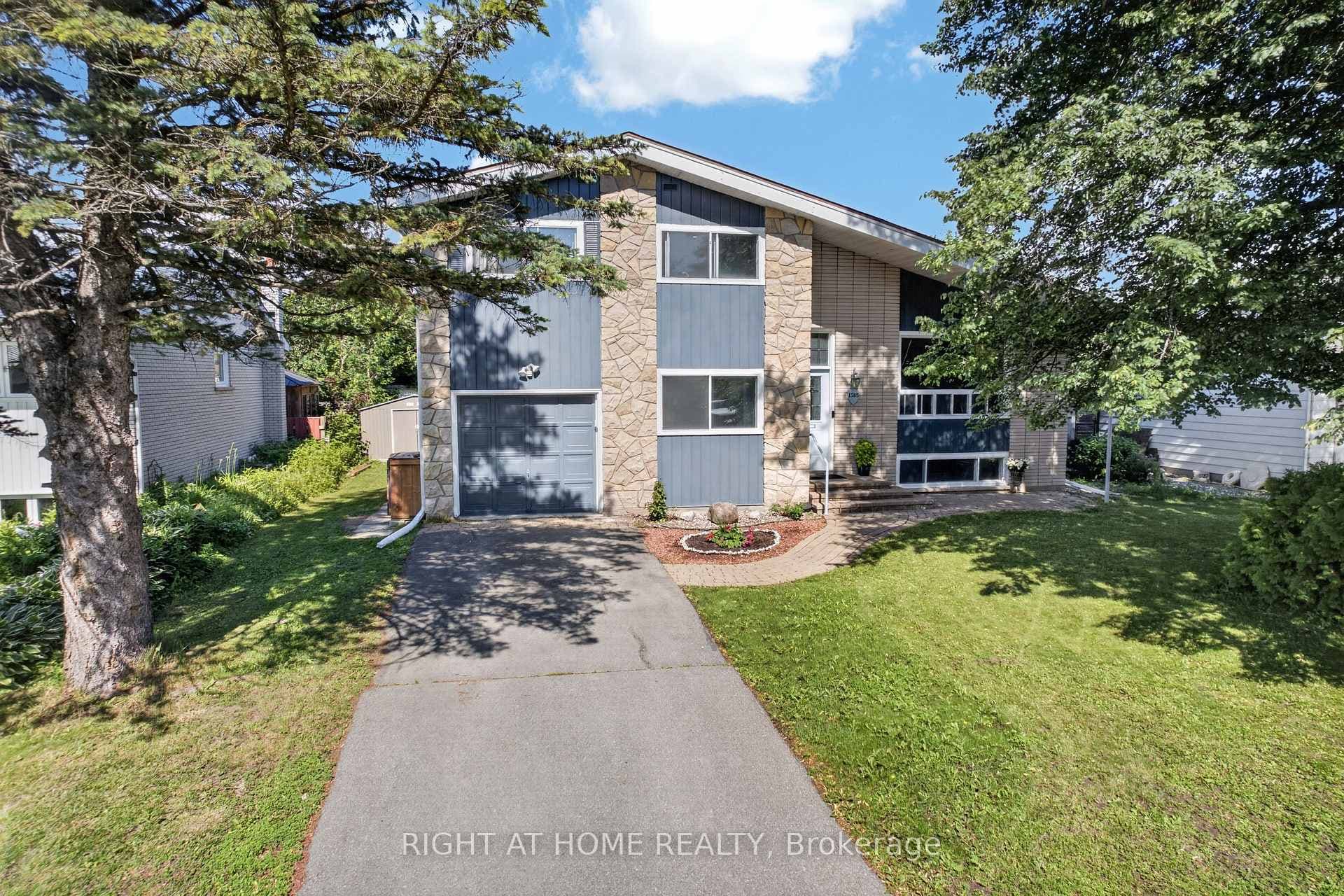 1385 Chartrand Avenue photo 1