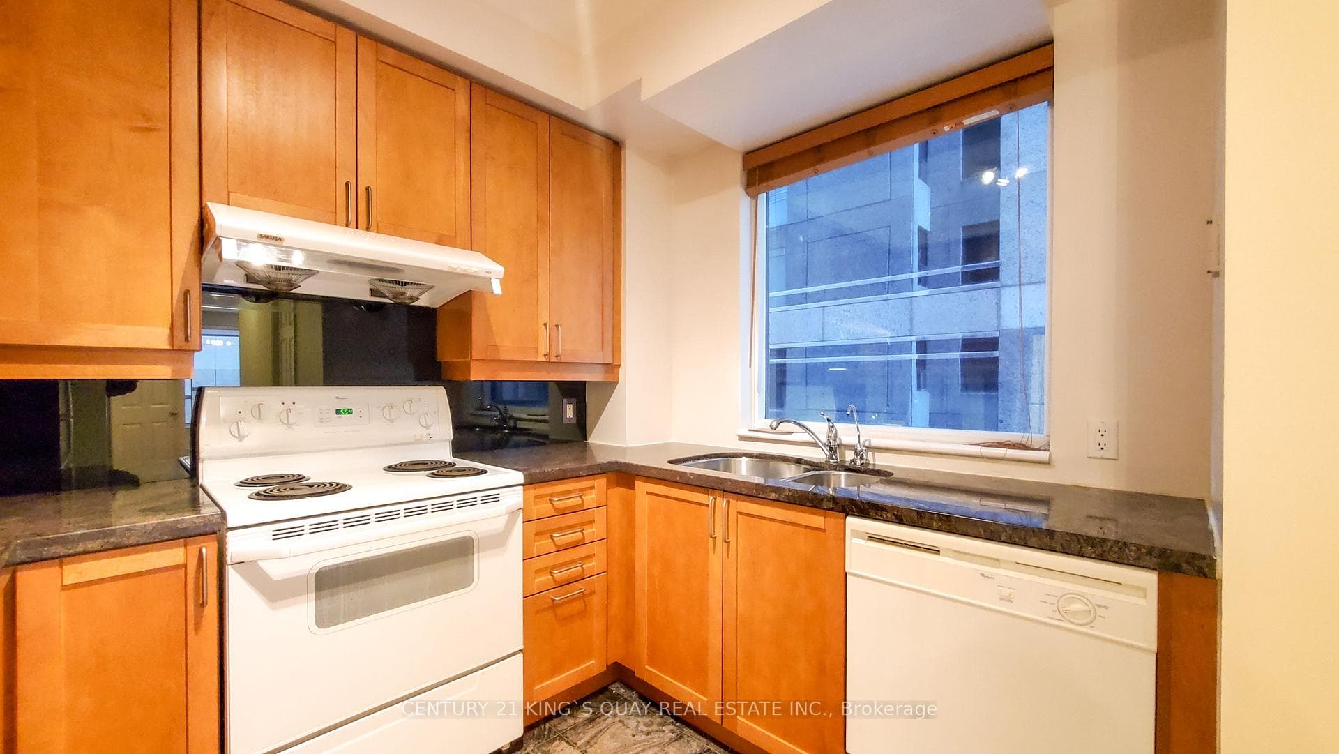 55 Bloor Street Unit 703 photo 7