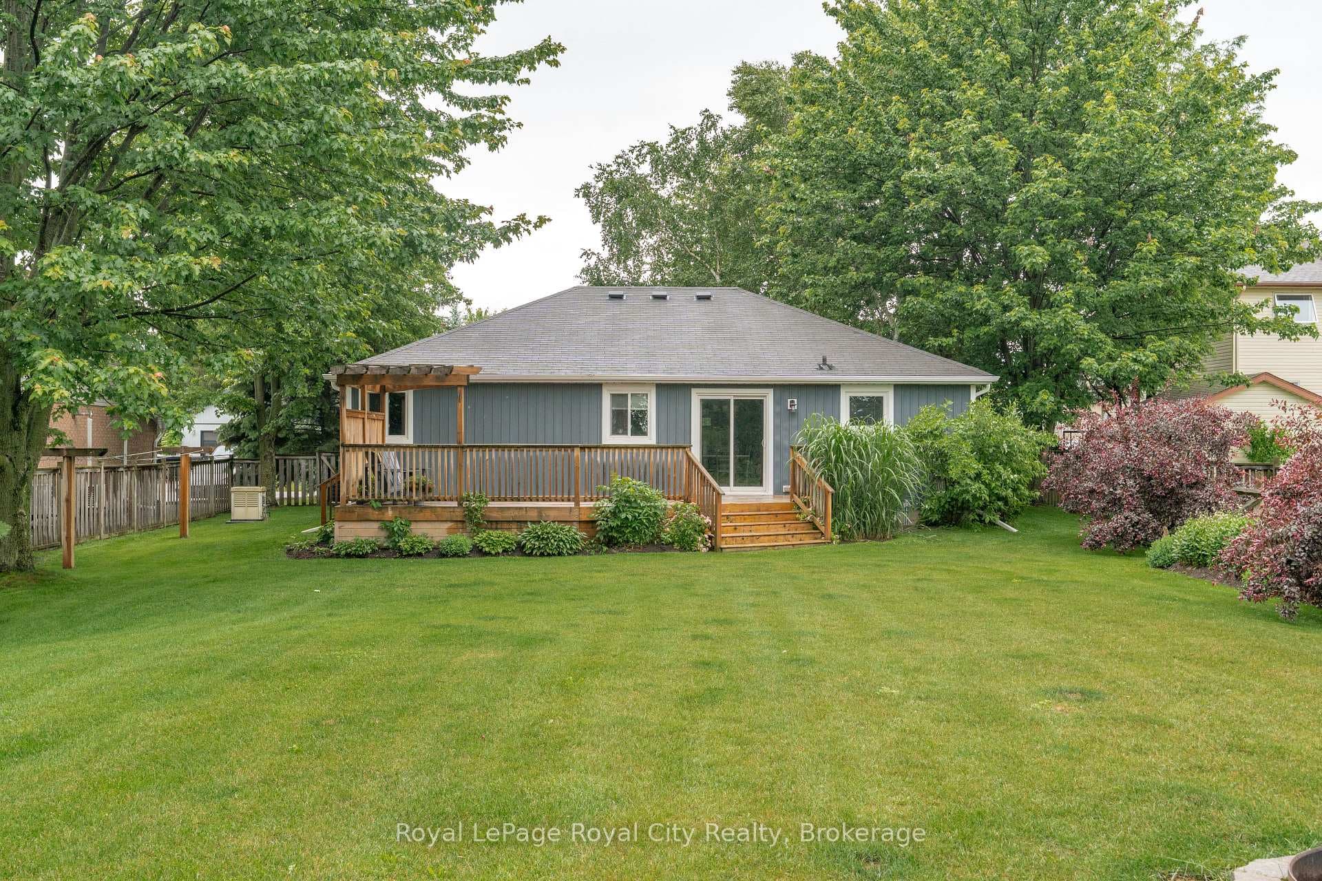 14 Hewitt Street photo 44