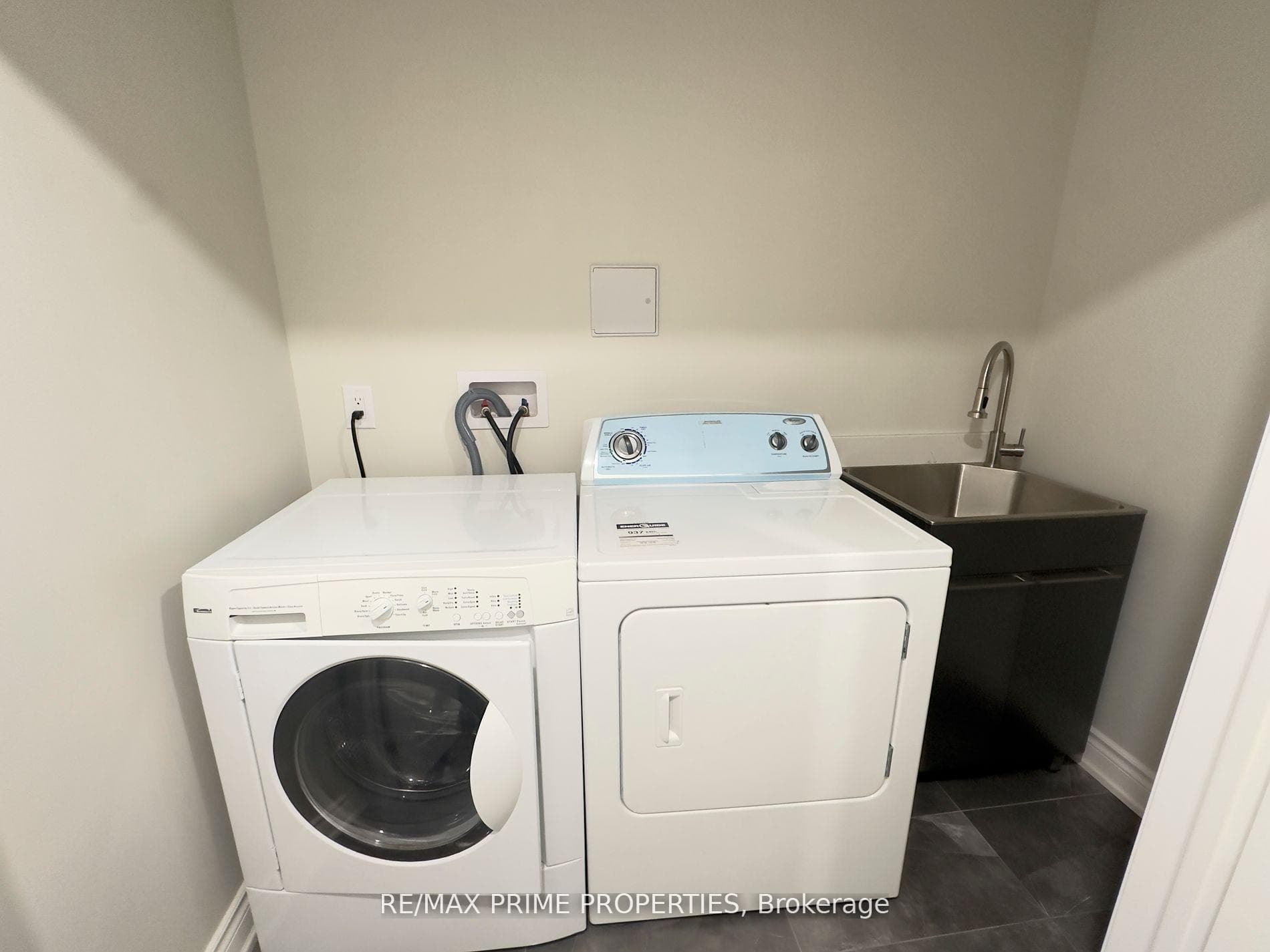 18 Pelister Drive photo 10
