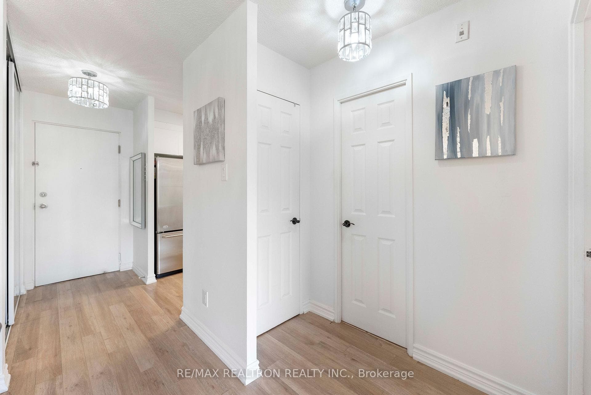 155 Riverglen Drive Unit 315 photo 10