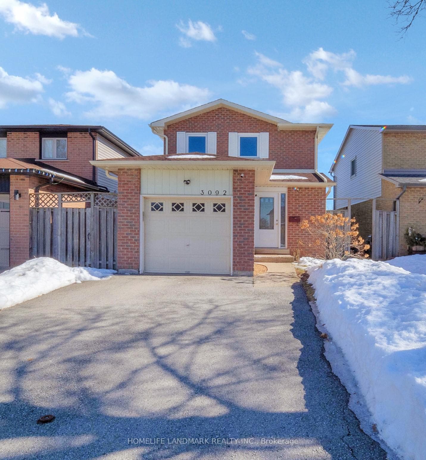 3092 Plum Tree Crescent photo 1
