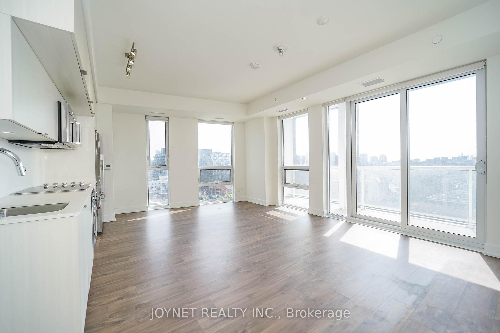 80 Vanauley Street Unit 1017 photo 25