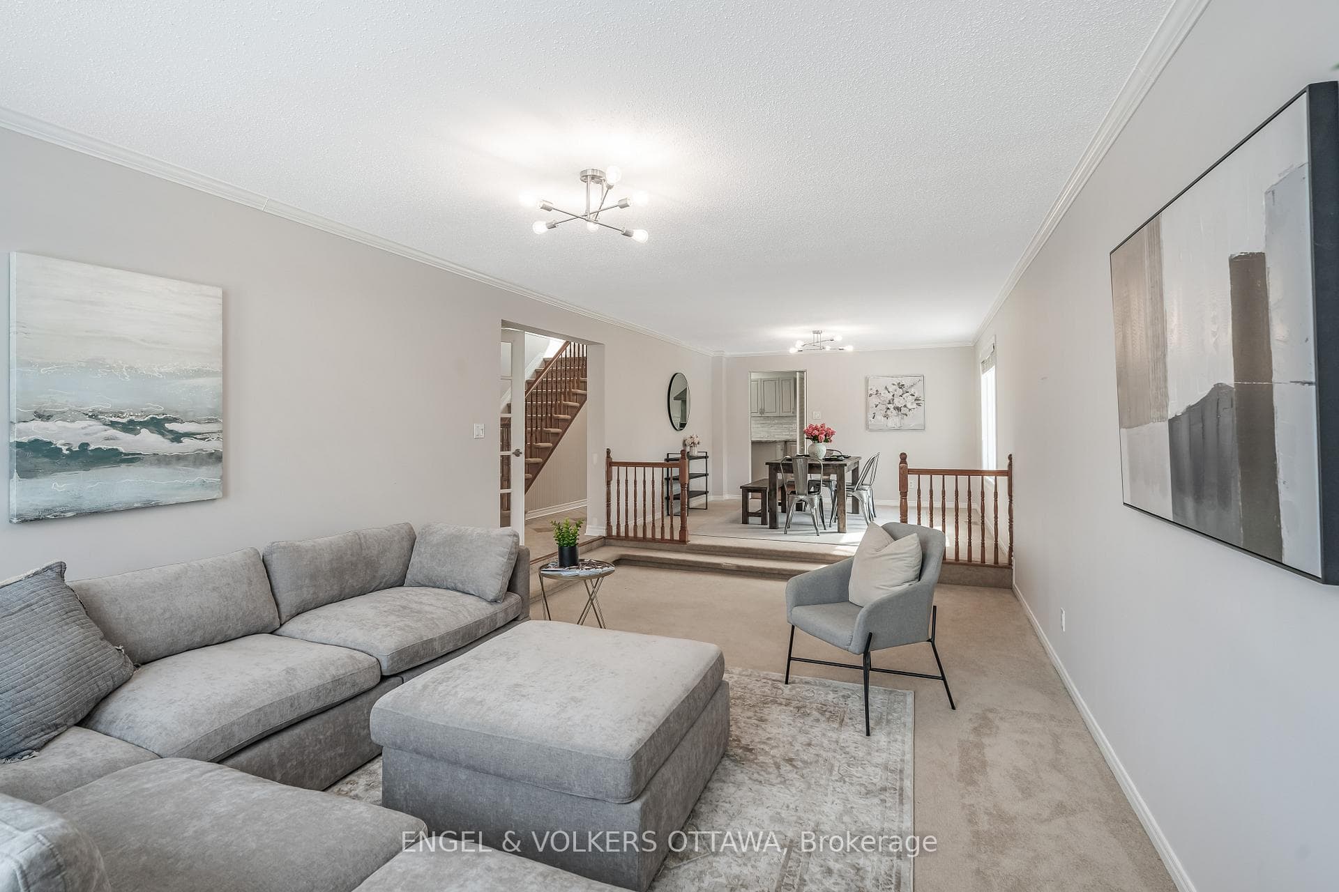 44 Chatham Gardens photo 21