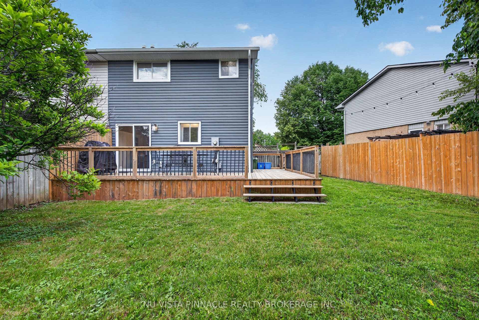 28 Edgemere Crescent photo 43