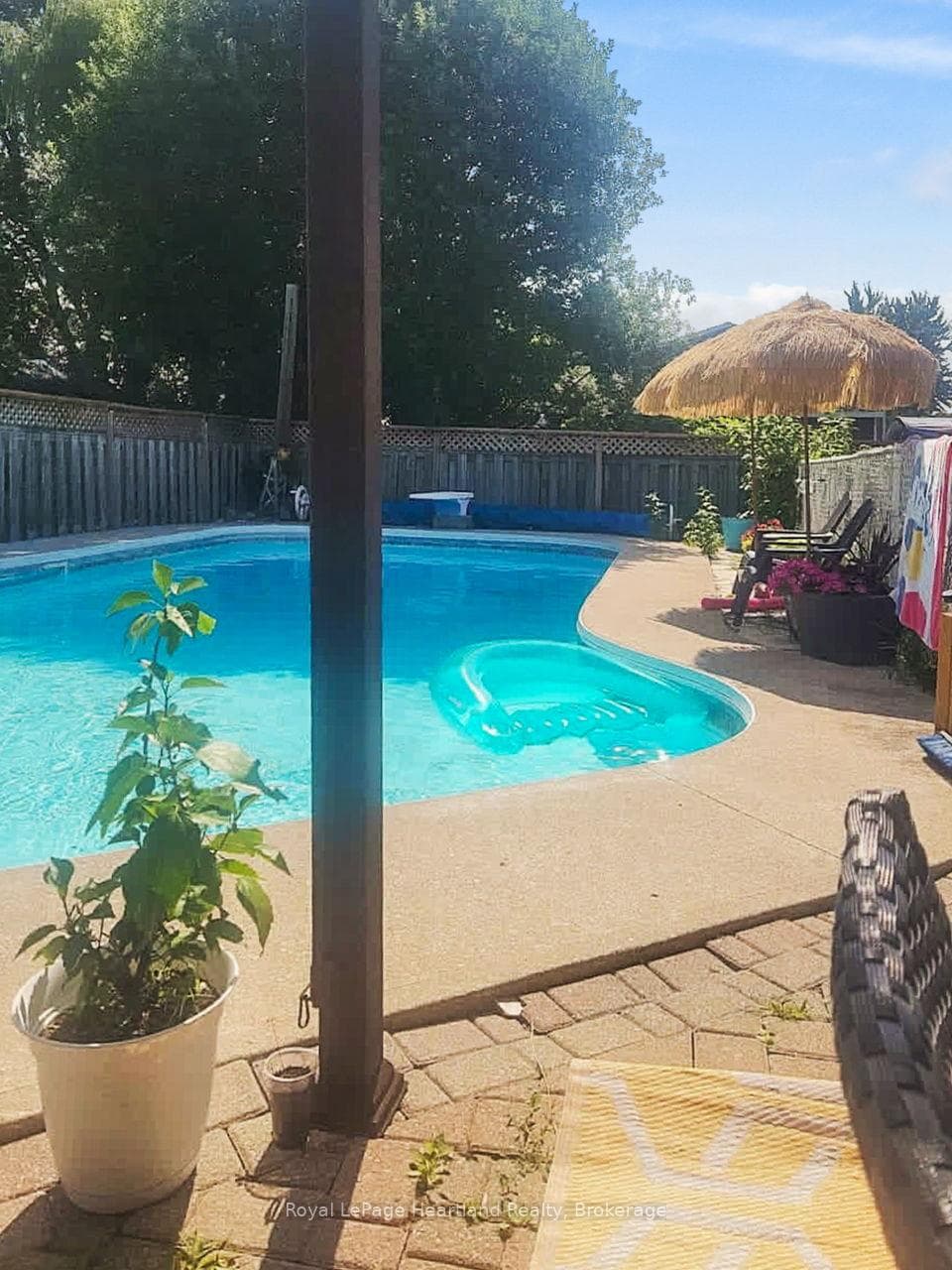 240 Elm Avenue photo 37
