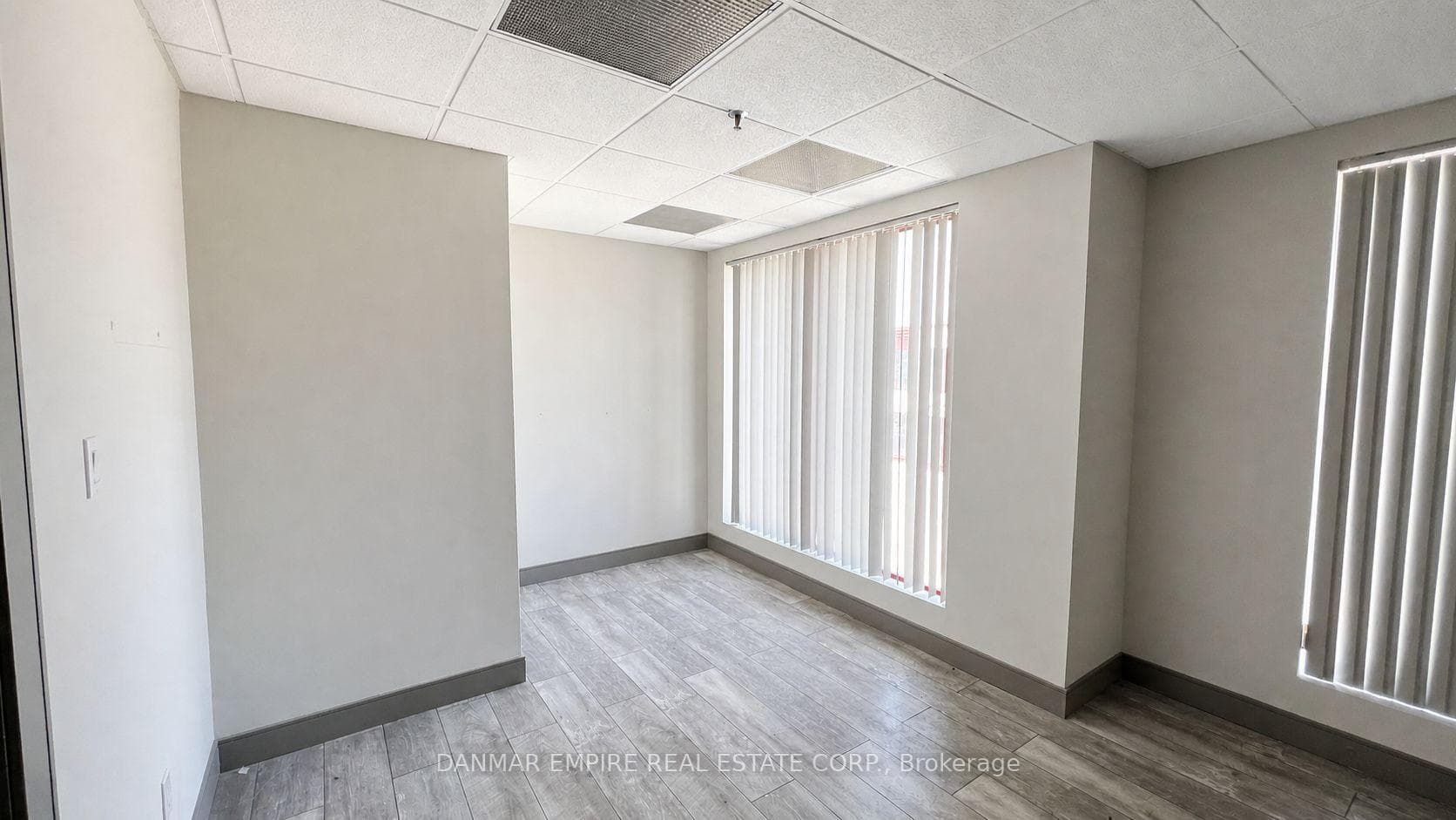 65 Woodstream Boulevard Unit 14 photo 18