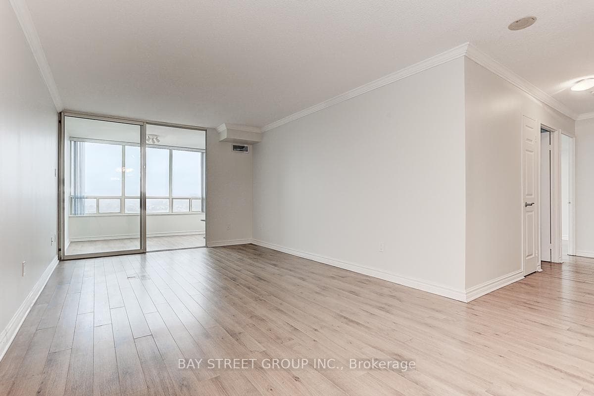 8501 Bayview Avenue Unit 1108 photo 9