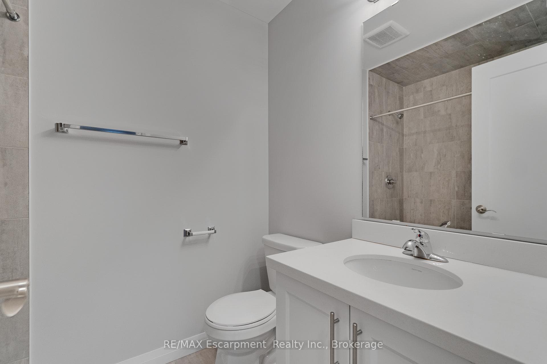 53 Aquarius Crescent photo 19