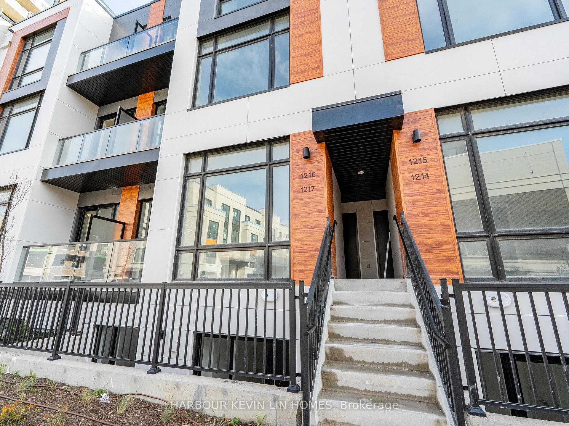 8 David Eyer Road Unit 1217 photo 1